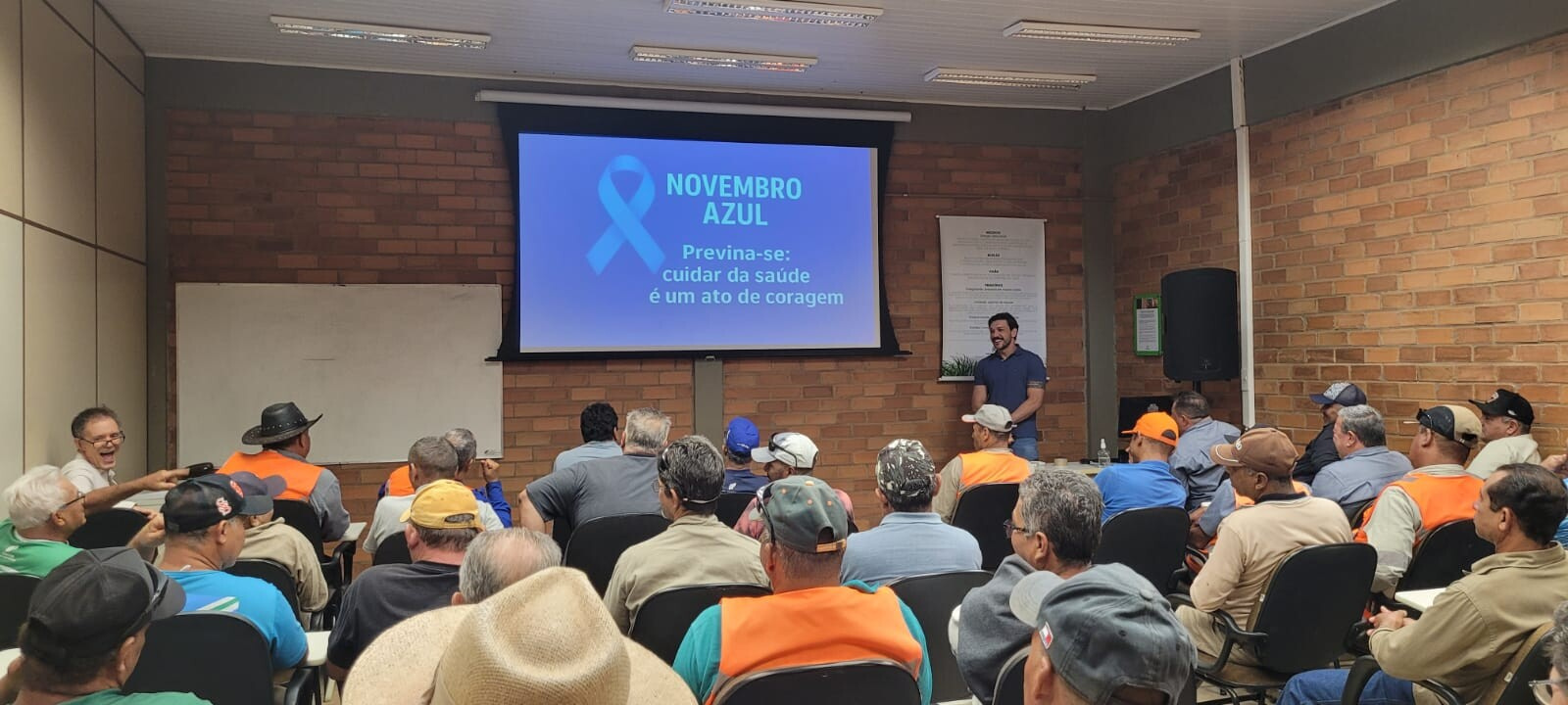  Palestra Novembro Azul na Usina Ypê: cuidado e informação para a saúde do homem