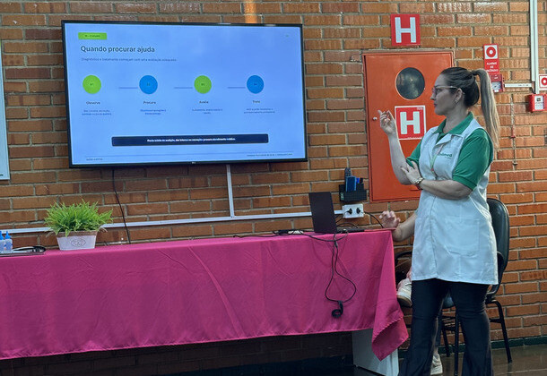 Unimed Andradina promove palestra sobre saúde auditiva para participantes do Programa de Gerenciamento de Doenças Crônicas