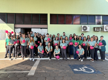 Outubro Rosa: hasteamento da bandeira reforça o compromisso com a saúde da mulher