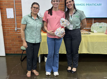 Programa Amor Pleno promove aula prática sobre os primeiros cuidados com o recém-nascido