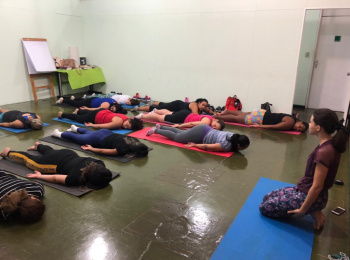 Grupo Vida Leve participa de aula de Yoga