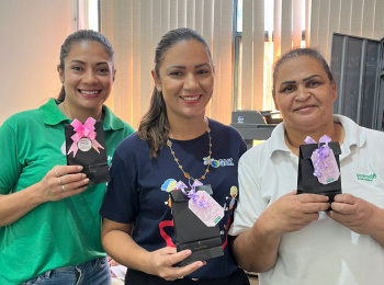 Unimed Andradina homenageia mães da Cooperativa