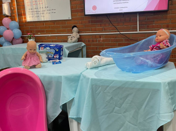 Grupo Amor Pleno aborda cuidados com o recém-nascido em mais um encontro especial