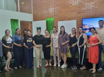 Programa Amor Pleno promove encontro sobre os benefícios do taping na gestação