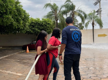 Colaboradores participam de curso de formação da Brigada de Incêndio e Emergência