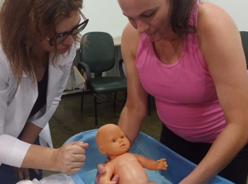 Viver Bem realiza palestra sobre preparação para parto e cuidados com recém-nascido