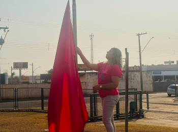 Unimed Andradina realiza ações internas sobre o Outubro Rosa