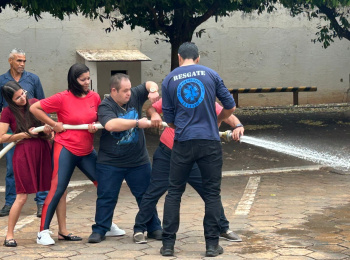 Colaboradores participam de curso de formação da Brigada de Incêndio e Emergência