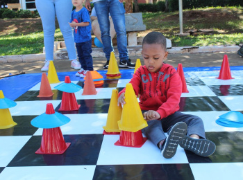 Unimed Andradina e Clínica Neuro Desenvolver realizam ação em alusão ao Autismo