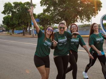 Caminhada Unimeds Paulistas reúne comunidade em um dia de saúde, movimento e solidariedade