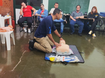 Colaboradores da Unimed Andradina participam de treinamento de Brigada de Incêndio