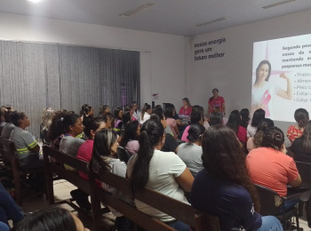 Unimed Andradina ministra palestra sobre Outubro Rosa na Usina Raízen