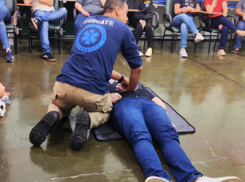 Colaboradores da Unimed Andradina participam de treinamento de Brigada de Incêndio