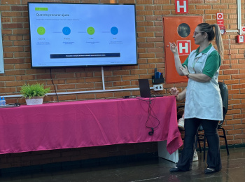 Unimed Andradina promove palestra sobre saúde auditiva para participantes do Programa de Gerenciamento de Doenças Crônicas