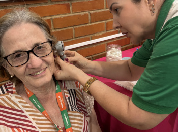 Unimed Andradina promove palestra sobre saúde auditiva para participantes do Programa de Gerenciamento de Doenças Crônicas
