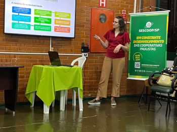 Colaboradores da Unimed Andradina participaram de palestra sobre Sustentabilidade