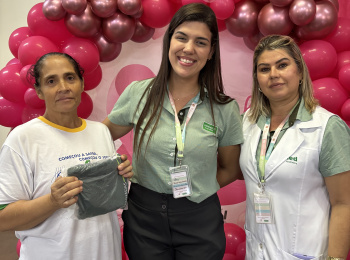 Outubro Rosa leva orientações sobre câncer de mama às colaboradoras da Viralcool