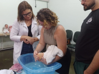 Viver Bem realiza palestra sobre preparação para parto e cuidados com recém-nascido