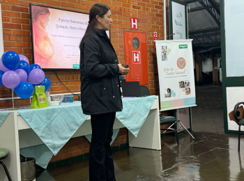 Unimed Andradina promove palestra sobre aspectos emocionais na gestação, parto e puerpério