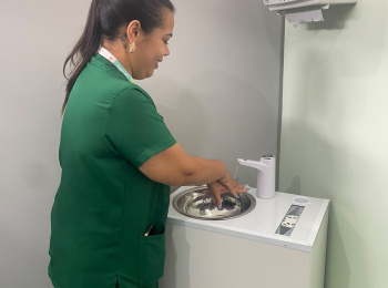 Unimed Andradina reforça a importância da higiene das mãos em ação com colaboradores