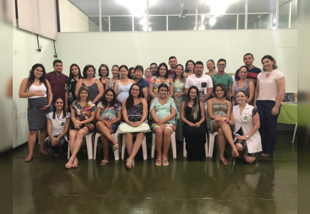 Grupo Amor Pleno realiza mesa redonda sobre tipos de parto e puerpério