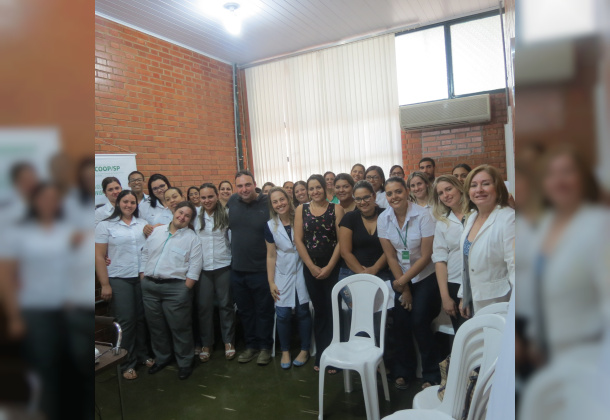 Colaboradores da Unimed Andradina passam por treinamento