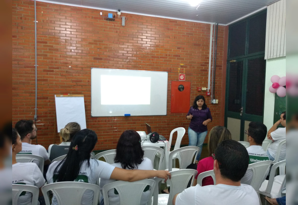Unimed Andradina realiza palestra sobre Reforma Trabalhista para os funcionários