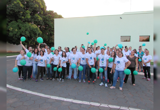Colaboradores da Unimed Andradina promovem caminhada