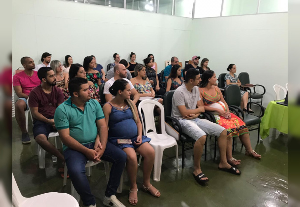 Grupo Amor Pleno participa de palestra sobre tipos de parto