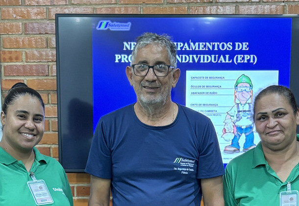Unimed Andradina realiza treinamento sobre Equipamentos de Proteção para colaboradoras do setor de limpeza